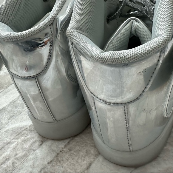 Gary M Metallic Sneakers - Picture 3 of 7